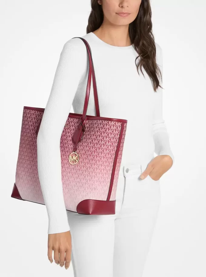 Eva Large Ombré Signature Logo Tote Bag Eva Large Ombré Signature Logo Tote Bag